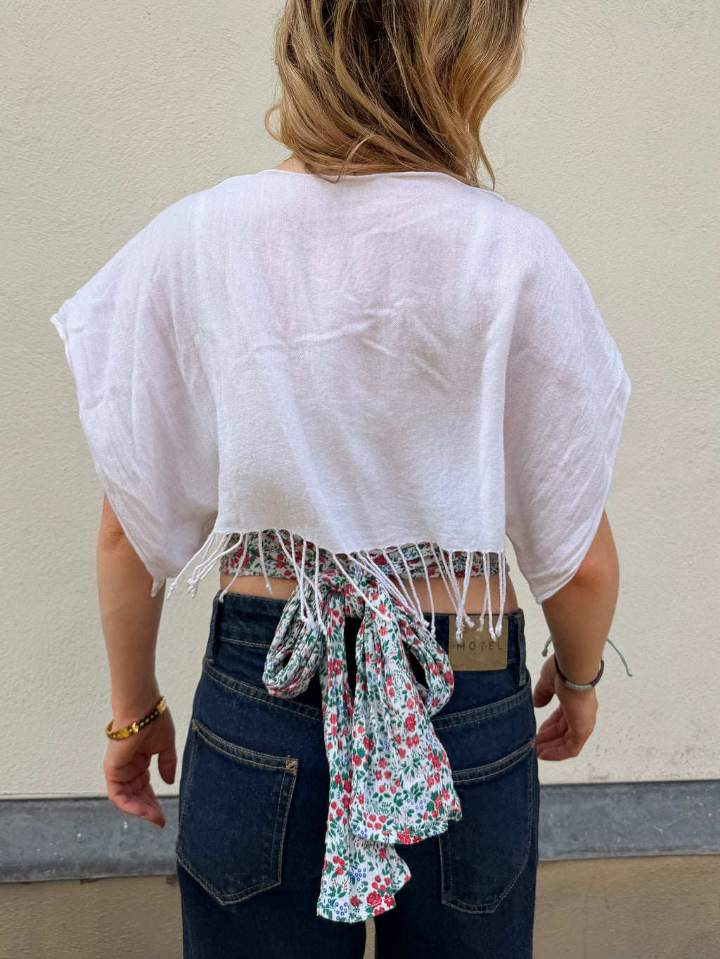 The Lily Top White Floral