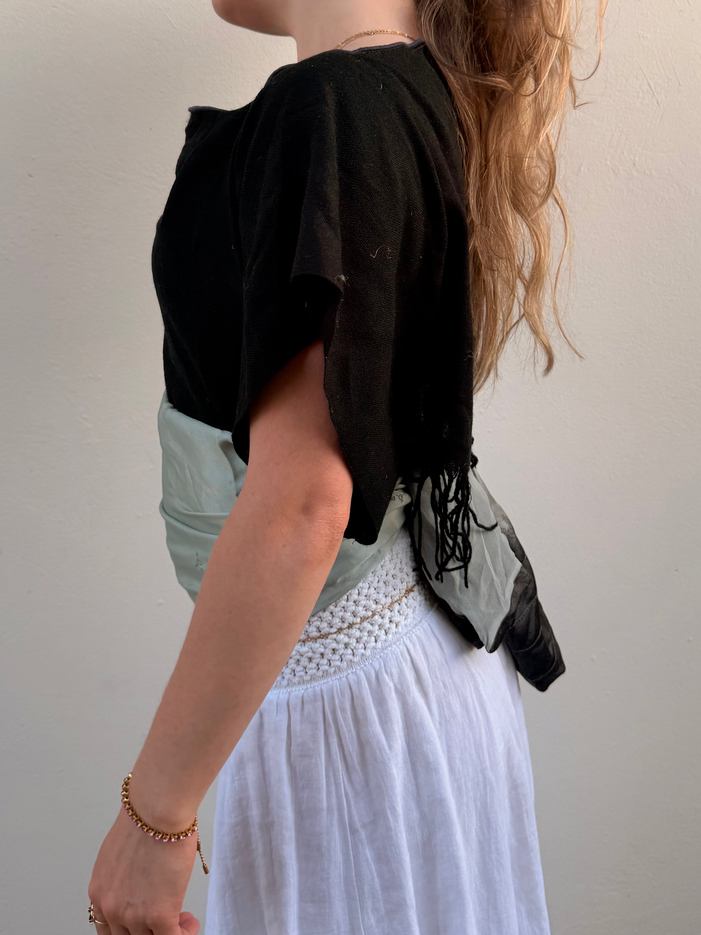 The Lily Top Black & Grey