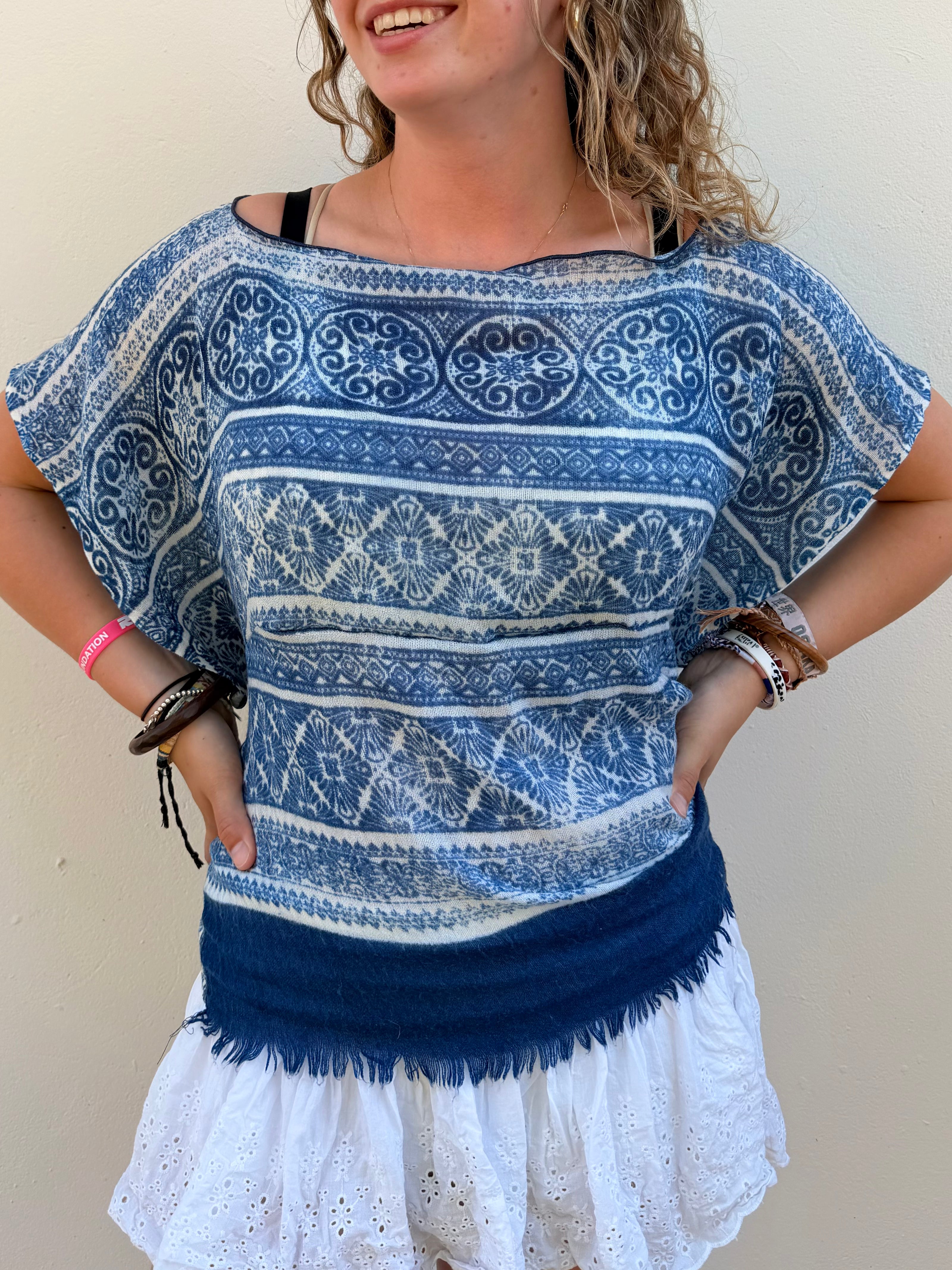 The Isla Top Sea Blue