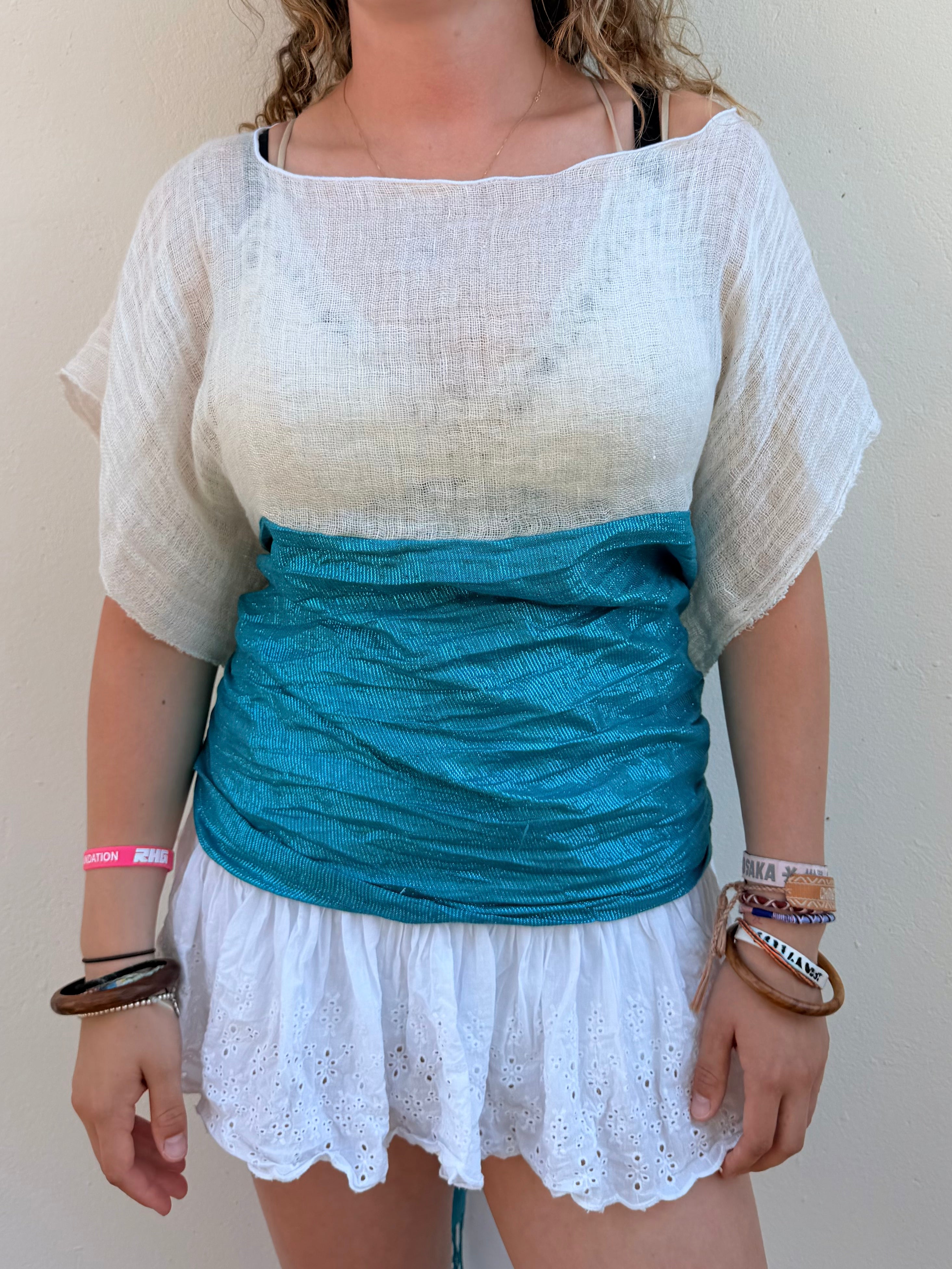The Immy Top White & Blue